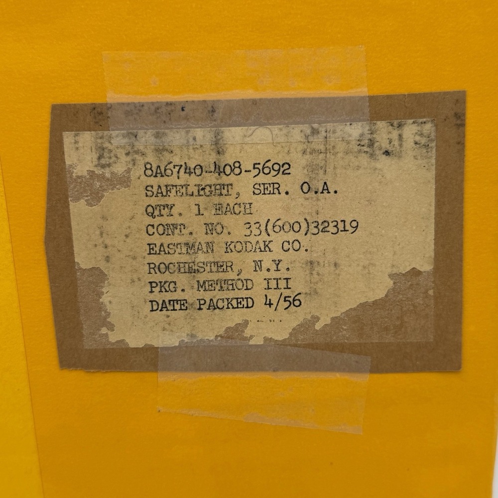 Vtg Kodak Safelight Filter Wratten Series OA 10X12 Glass - FACTORY SEALED - Picture 3 of 5